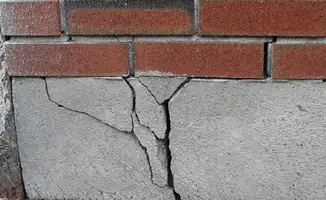Concrete foundation with serious structural damage in Dallas, TX